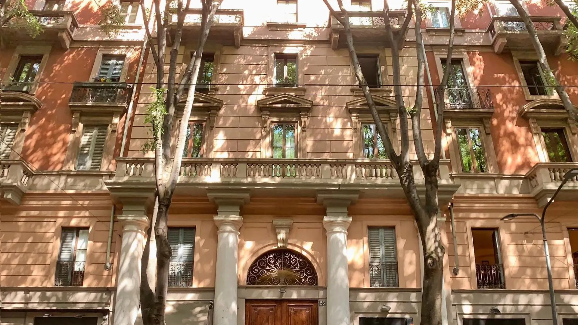 Bright Mini Studio In The Heart Of Milan